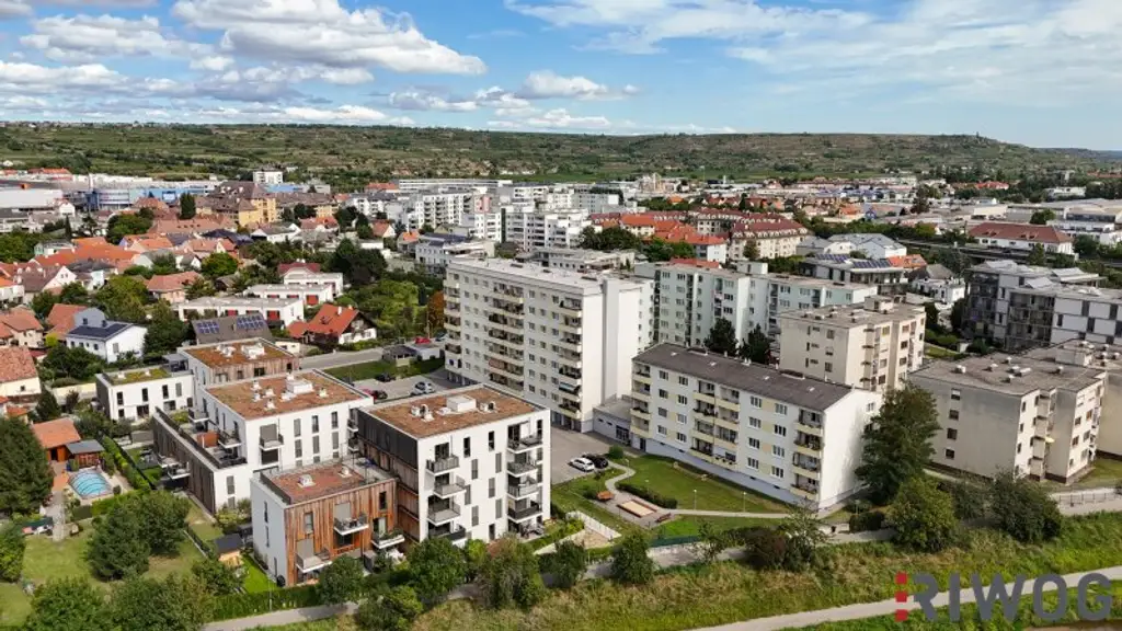 Wohnung für 3er-STUDENTEN-WG mit AUßENFLÄCHE, 4 Zimmer