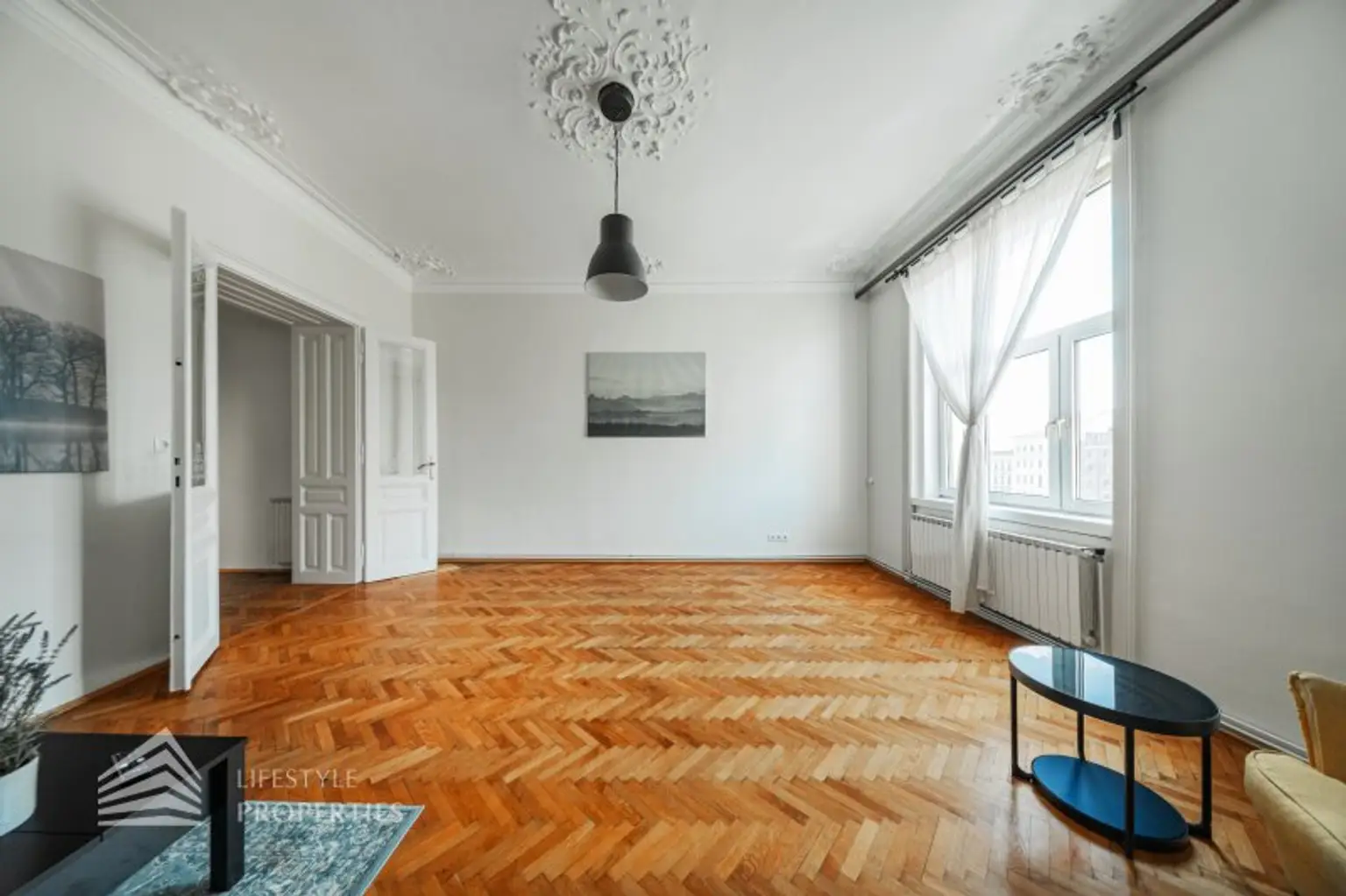 Schöne 2-Zimmer Wohnung mit Balkon, Nähe Westbahnhof