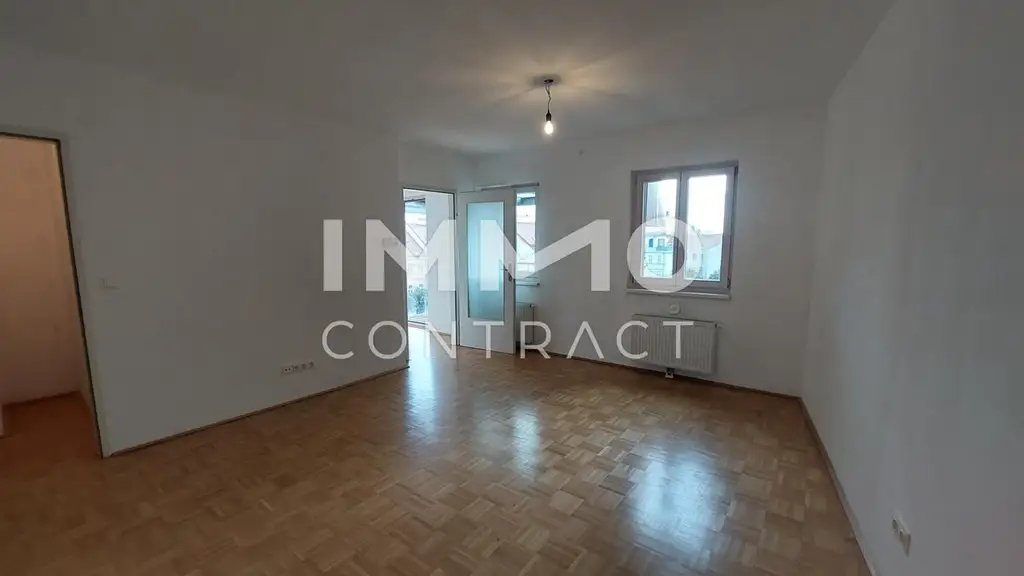 DG Wohnung mit 8m² Loggia mit Grün- und Fernblick in der Martinstraße.