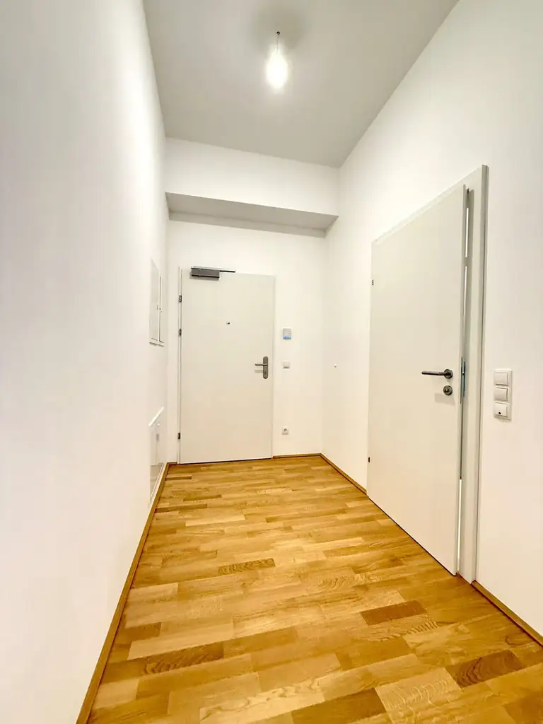 Wunderbare, moderne 1-Zimmer-Wohnung mit Loggia – 
Erstbezug in guter Lage des 12. Bezirks!