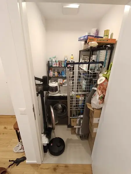 Moderne Dachgeschoss-Wohnung mit Freifläche! 2 Zimmer! Nähe U4 Pilgramgasse!