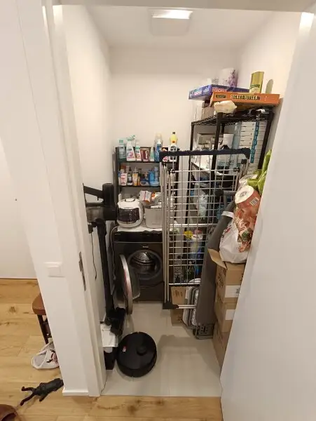 Moderne Dachgeschoss-Wohnung mit Freifläche! 2 Zimmer! Nähe U4 Pilgramgasse!