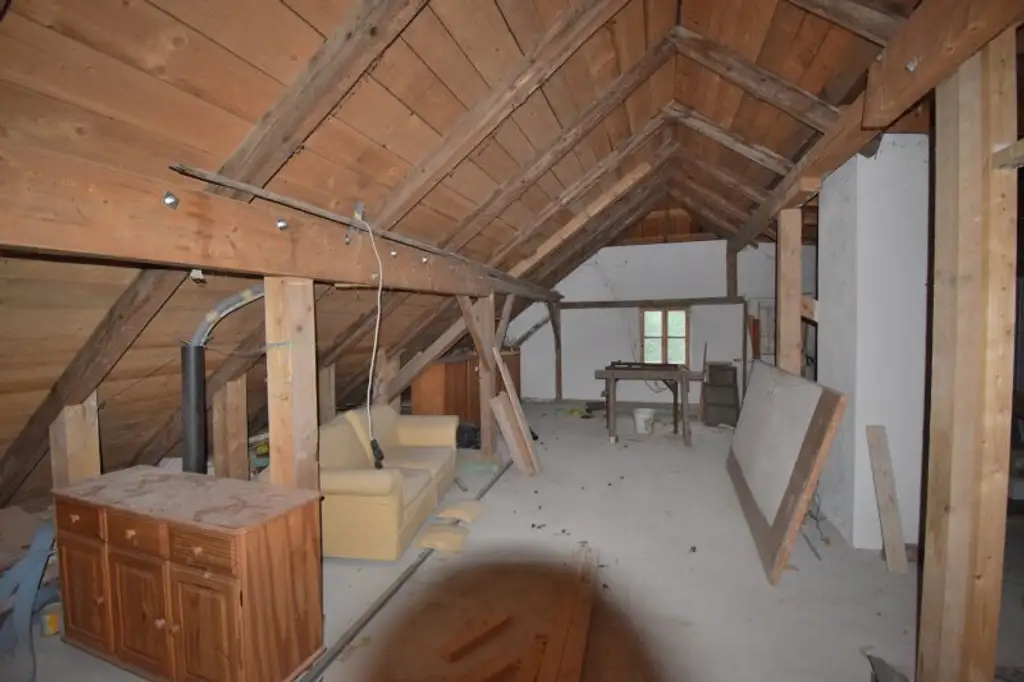 Bastlerhit: Haus mit landwirtschaftl. Flächen