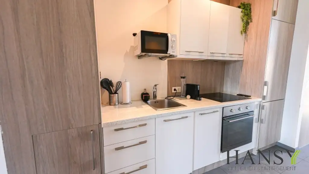 Charmante vollmöblierte 3 Zimmer Wohnung mit Lift!