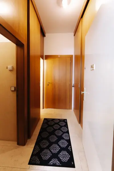 Stilvolle Altbauwohnung im Herzen der Wiener Innenstadt – vollmöbliert und sofort bezugsfertig