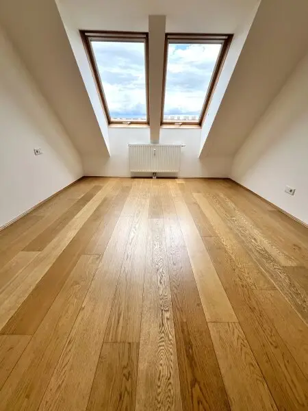 Dachterrassentraum: 3 Zimmer Dachgeschoss-Wohnung: 92m² mit Terrasse  zu kaufen!!