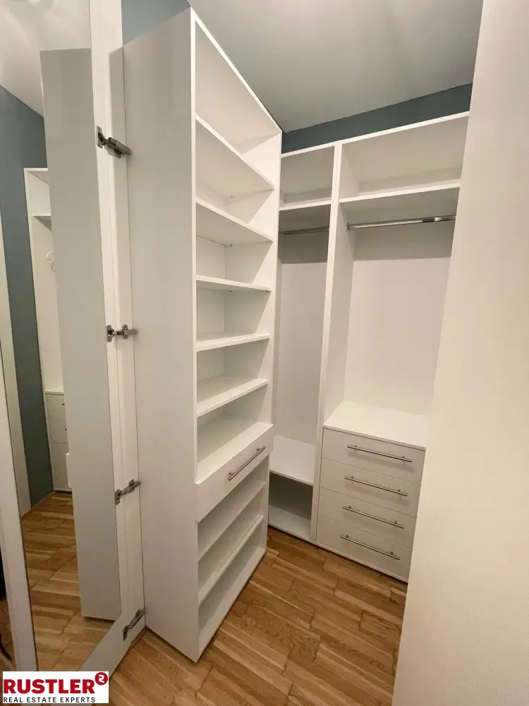 Atemberaubend -> Möblierte 4-Zimmer Wohnung mit traumhaftem Ausblick