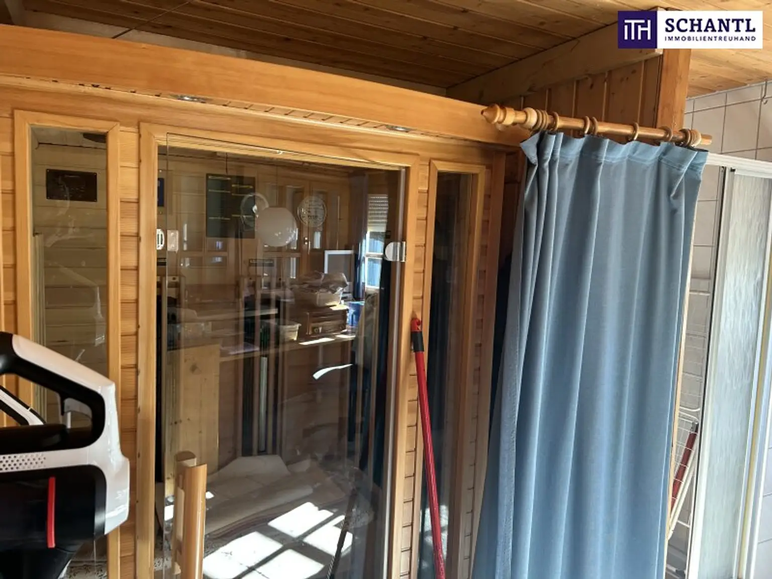 Charmantes Einfamilienhaus mit großem Garten, Pool & viel Herz in Graz-Liebenau!