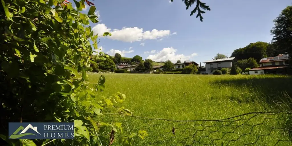 BREITENBACH am Inn - Großzügiges Einfamilienwohnhaus mit Terrasse, Balkon, Keller, Garage, zwei Carports, Garten, Gartenhaus, Geräte- und Holzschuppen
