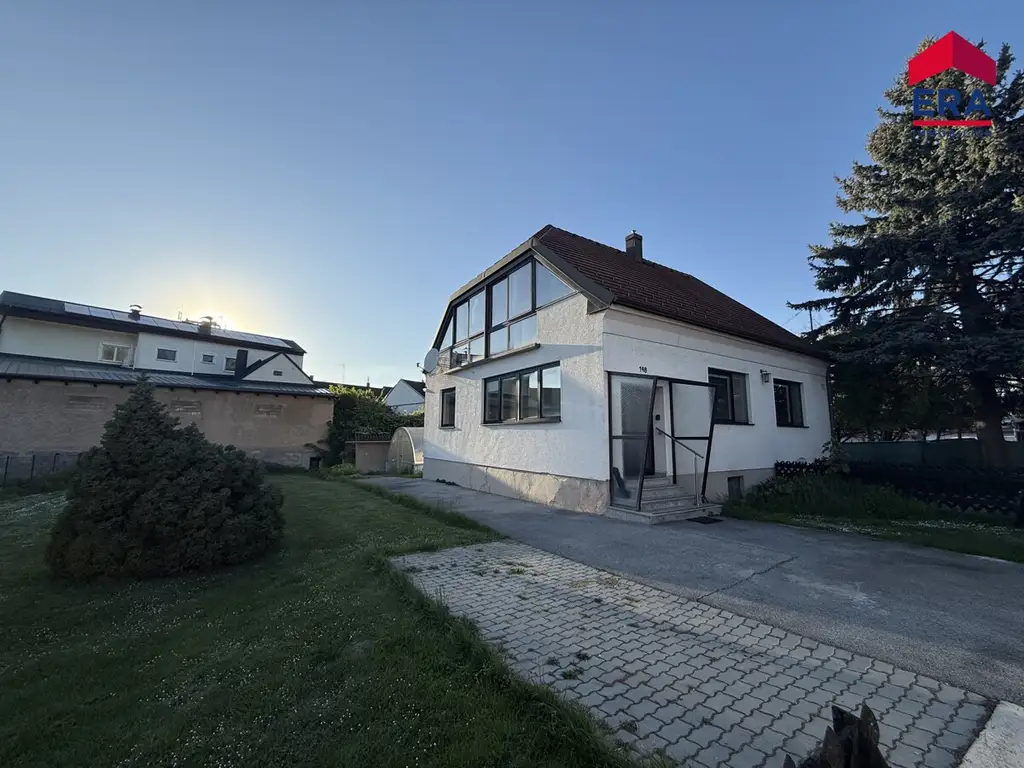 Landvilla in Ruhelage mit großem Garten & Ausbaupotenzial in 2163 Ottenthal
