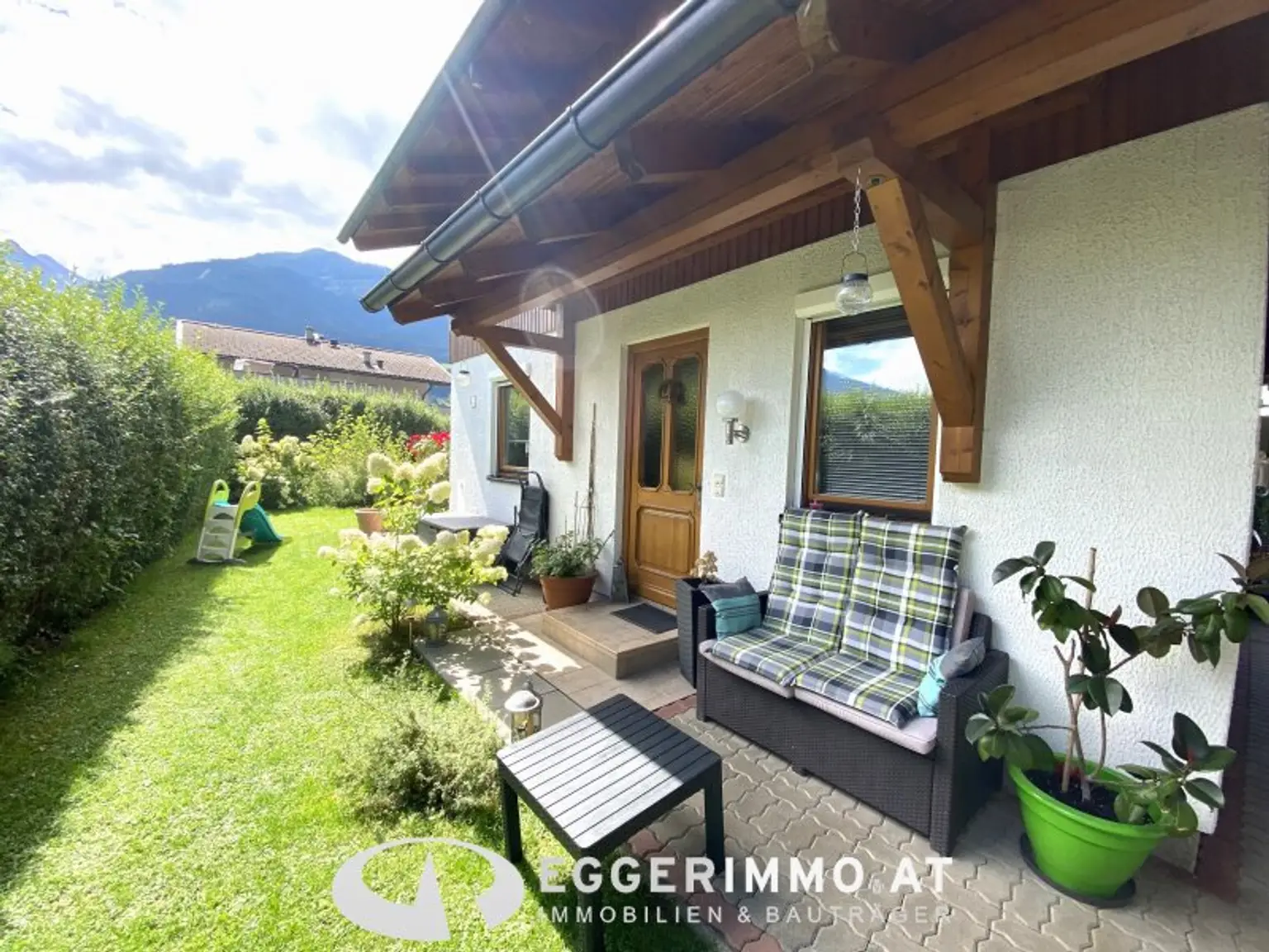 5722 Niedernsill: the OPPORTUNITY!! cozy, very well-maintained detached house with garden and garage, 3 bedrooms, terrace