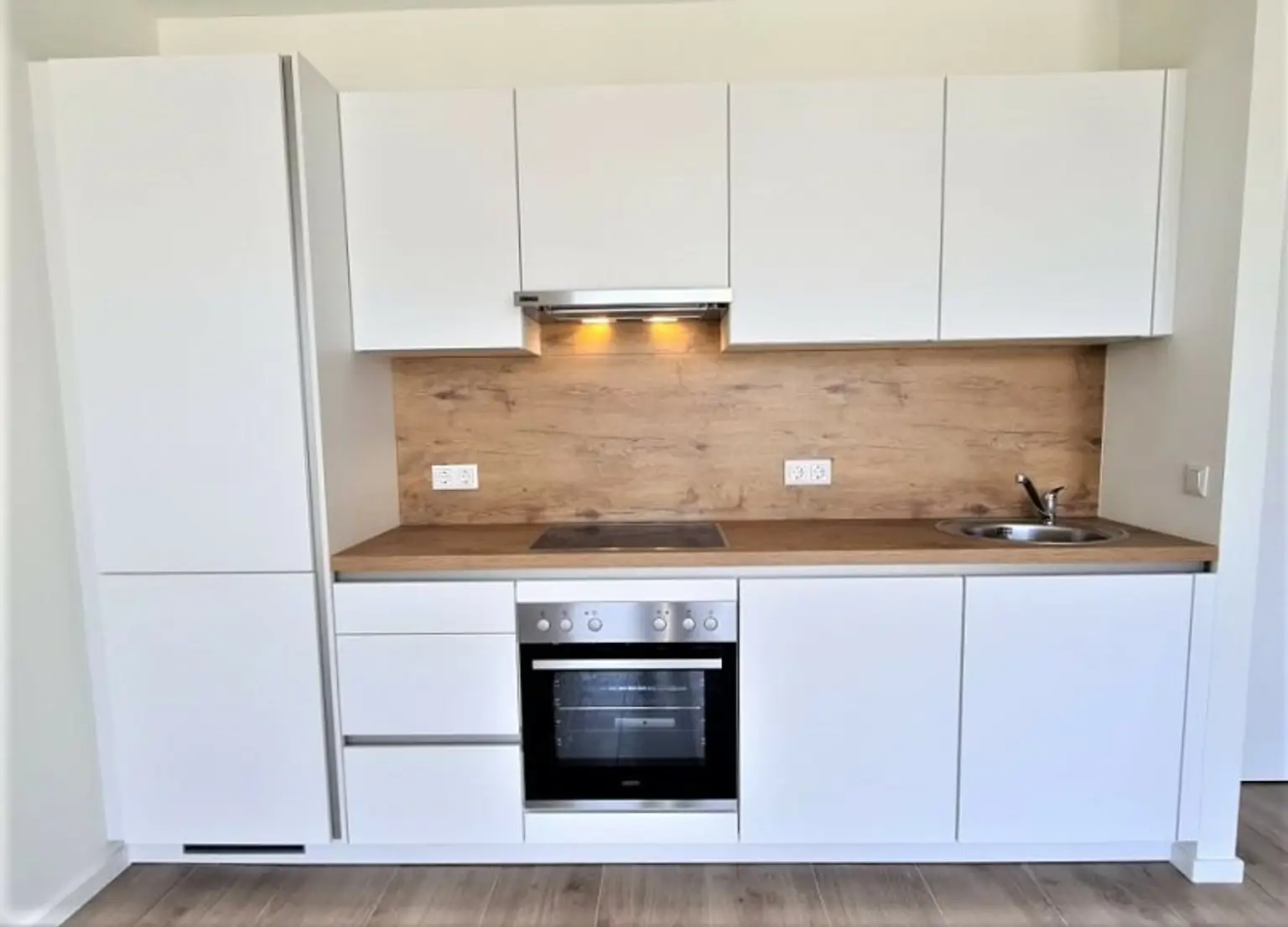 HOFRUHELAGE, JEDLESEE, 33 m2 Neubau, Einzelwohnraum, Komplettküche, Duschbad, Hofruhelage, 1. Liftstock, Anton-Bosch-Gasse