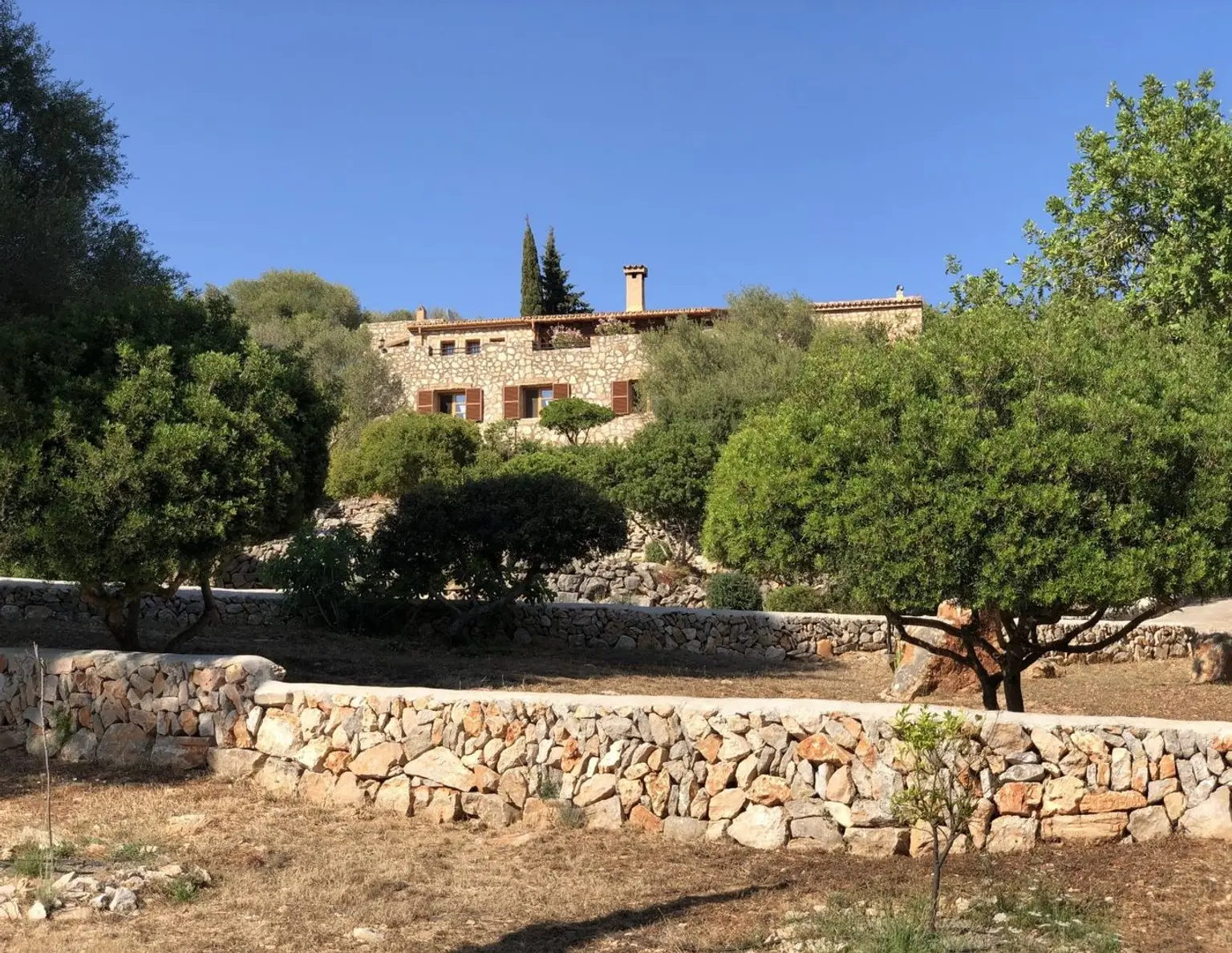 Naturstein-Finca mit herrlichem Panorama-Meerblick in Son Servera, Mallorca