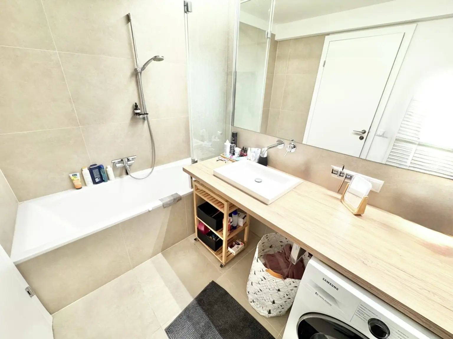 BALKONTRAUM | OPTIMAL AUFGETEILTE 2 ZIMMER | TOPLAGE MIT PERFEKTER VERKEHRSANBINDUNG