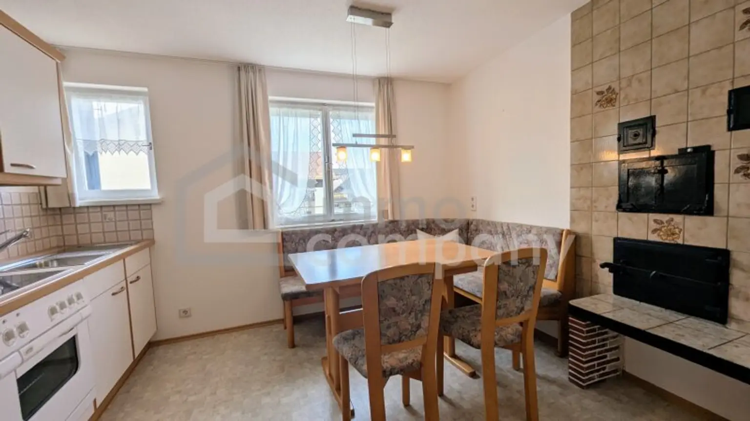 Traumhaftes Haus in Hittisau: 250 m² Wfl., Garten, Balkon & Garage für € 650.000,- !