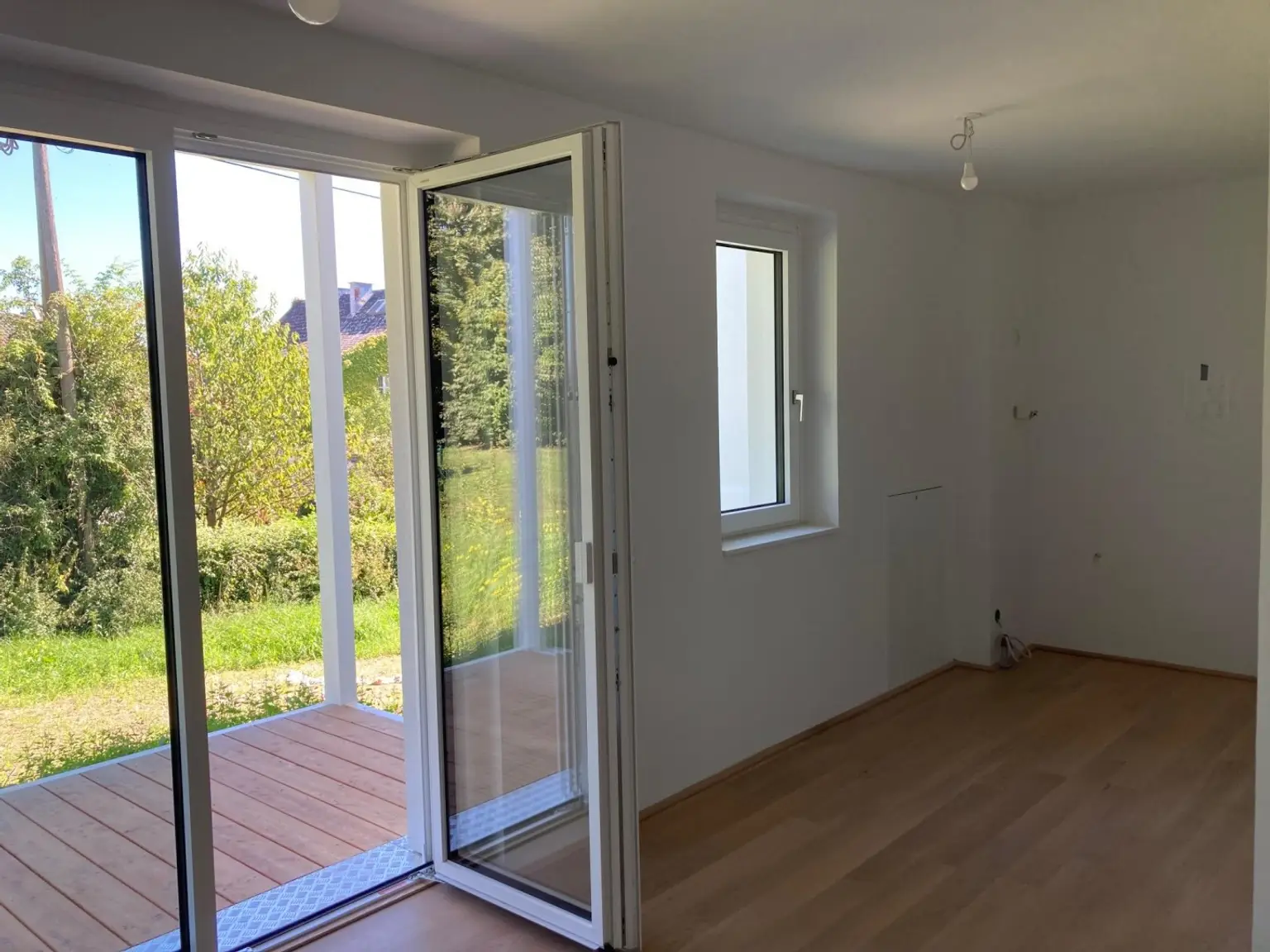 Wohnzimmer Blick in Gartn