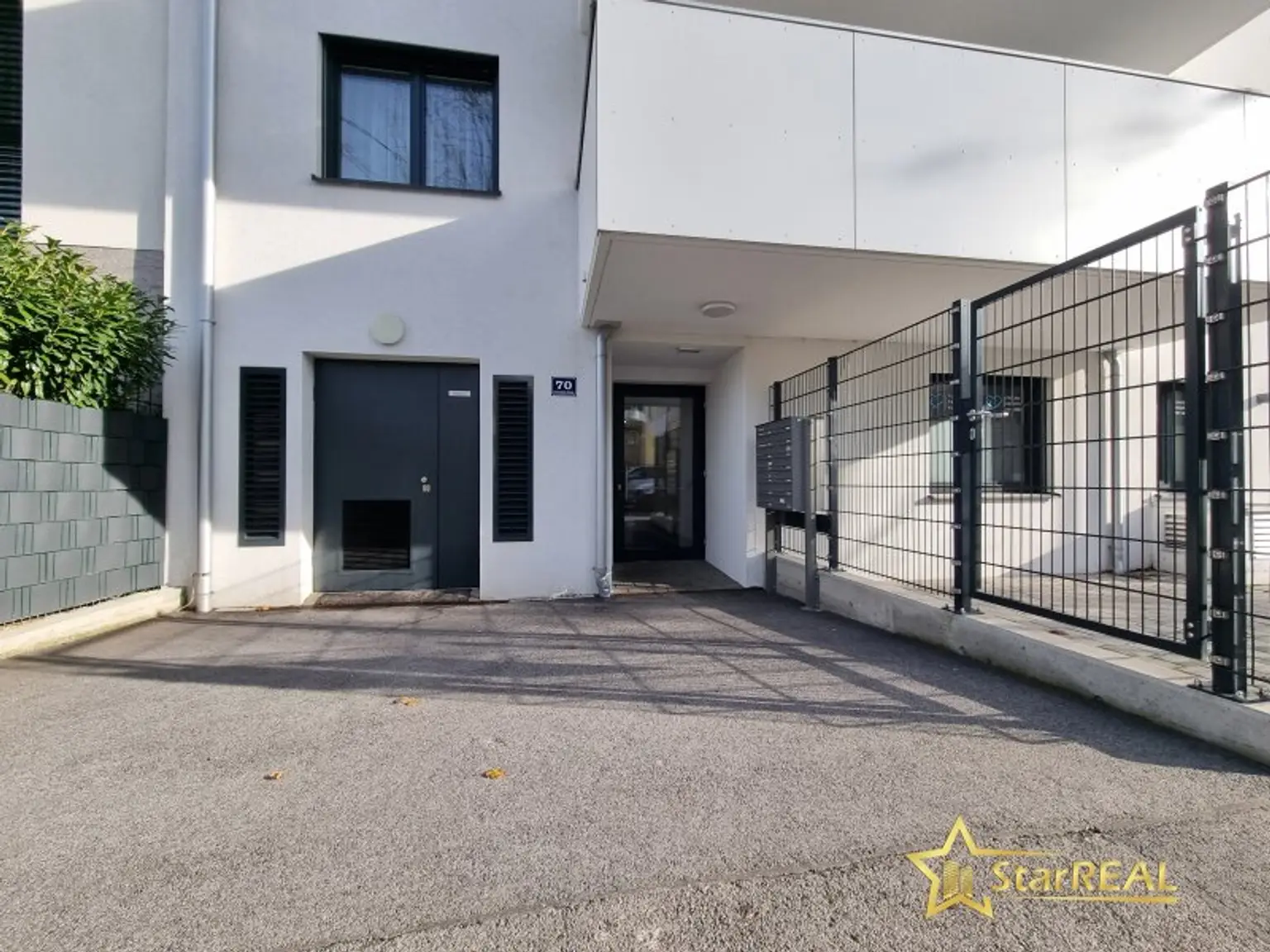 STILVOLLE 4-ZIMMER-ERSTBEZUGWOHNUNG IN ZENTRUMSNAHER LAGE VON MÖDLING - BALKON, 2 BÄDER & TIEFGARAGE OPTIONAL.