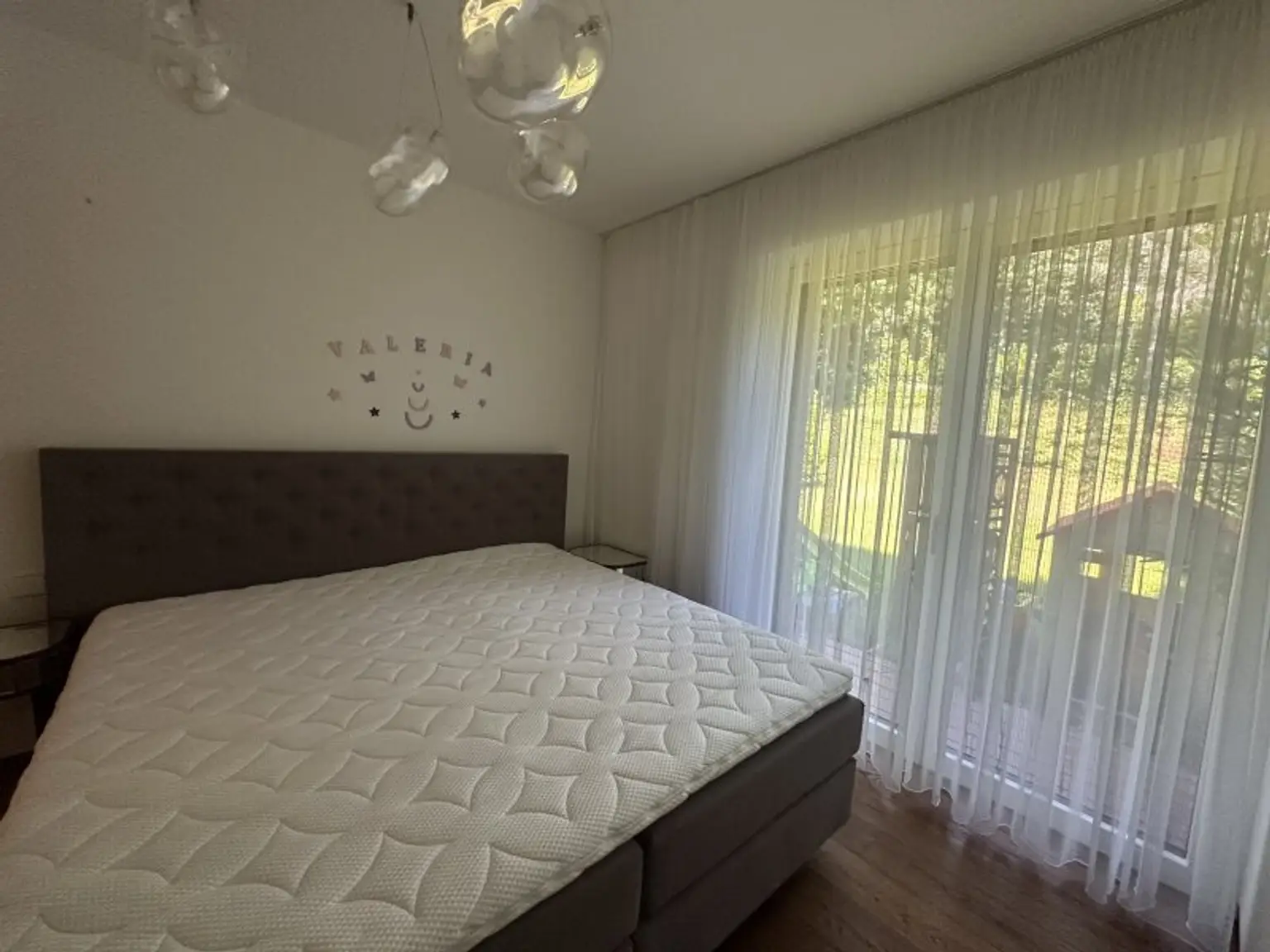 LUXUS GARTENWOHNUNG mit 300 m² Privatgarten im 1190 Wien + Pool und Gym