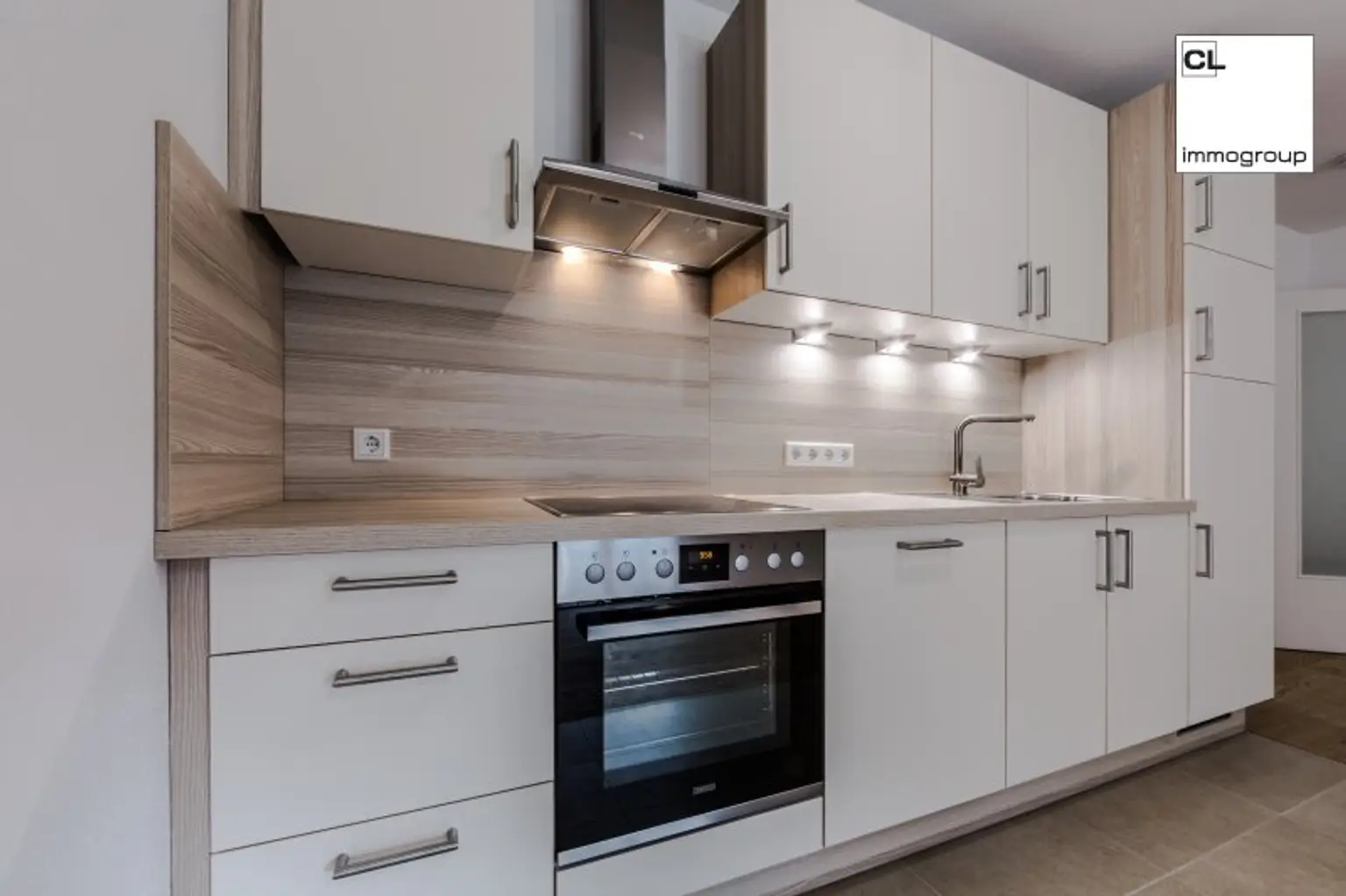 Moderne Küche in der eleganten 2-Zimmer Mietwohnung