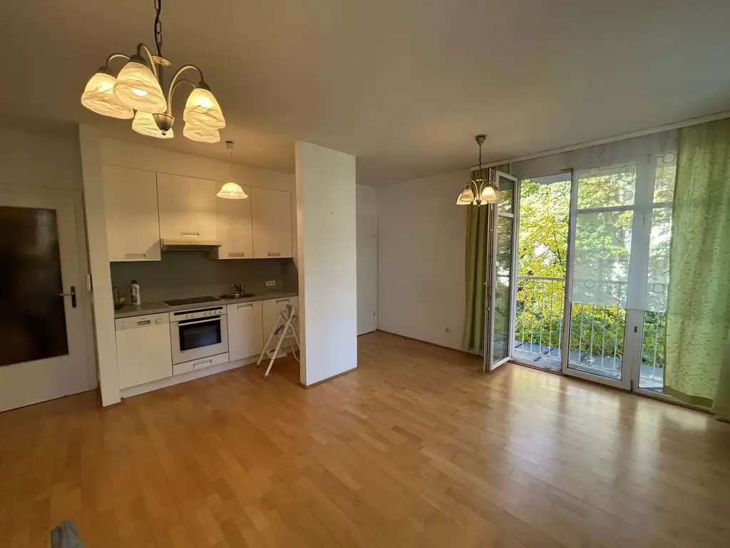 Lichtdurchflutete 2-Zimmer-Wohnung  nahe Tiergarten Schönbrunn!