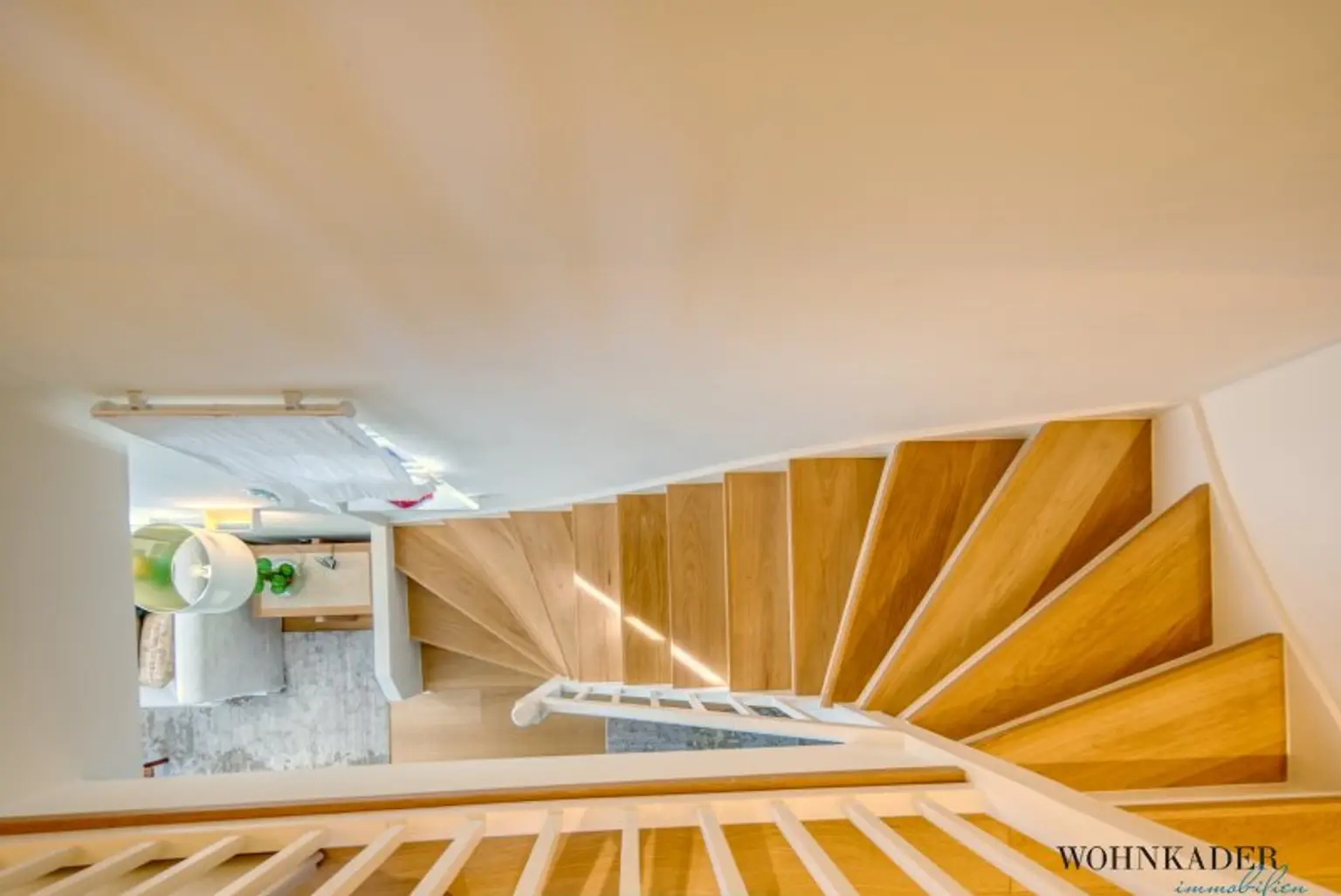 Exklusives Traumhaus zur Miete mit Panoramablick auf die Weinberge