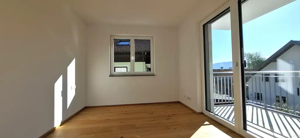 Exklusive 3-Zi-Neubauwohnung mit Sonnenbalkon in Mondsee-Tiefgraben