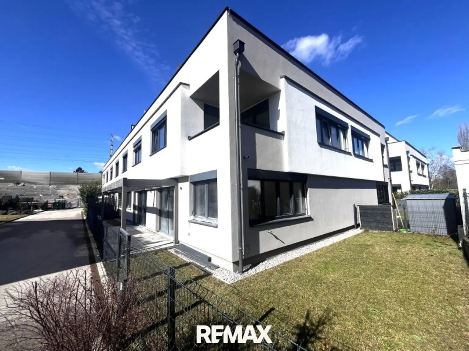 20 Haus_Eckansicht