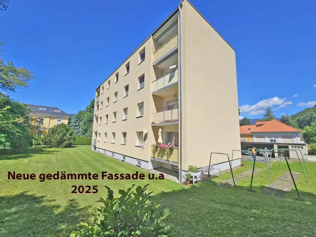 3 Zimmer, mit Loggia , Carport
