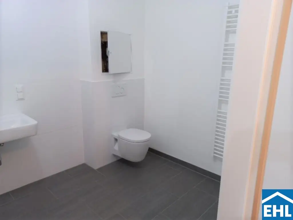 Wunderschöne 2-Zimmer-Wohnung mit Garten: Natur und Moderne vereint