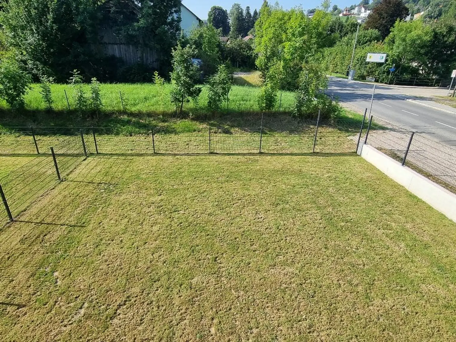 NEUBAU - DOPPELHAUSHÄLFTE IN SONNIGER LAGE