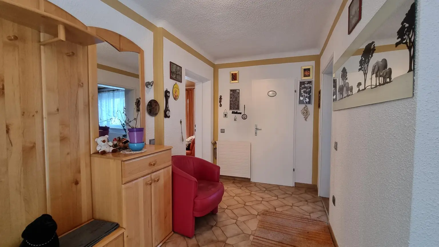 Gepflegtes Einfamilienhaus mit Pool und Garten in St. Georgen