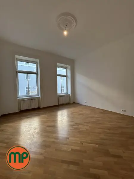 Exklusive Altbau-Residenz mit hohen Räumen und klassischem Flair