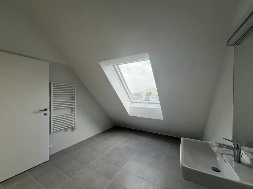 Wunderschöne 4 Zimmer Dachterrassenwohnung mit Garagenplatz in Top Lage