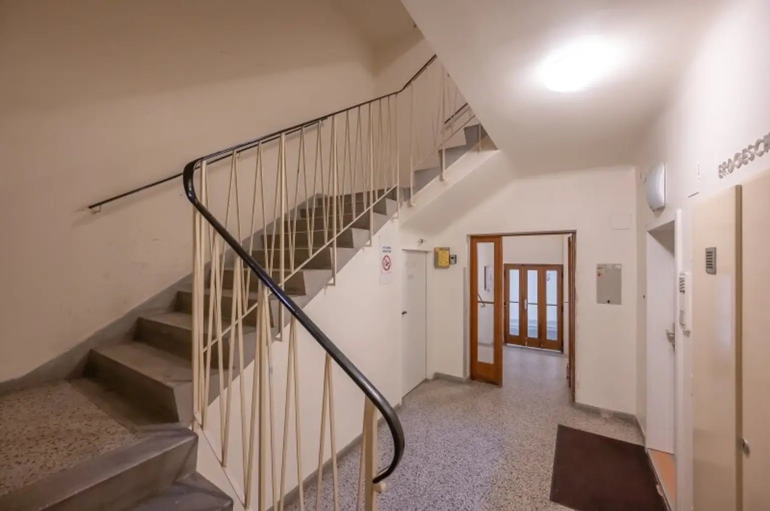+++ NEU +++ helle 3-ZIMMER TRAUMWOHNUNG MIT 2 TERRASSEN, optimale Aufteilung, letzter Stock, Küche separat. Tolle Lage! ++++