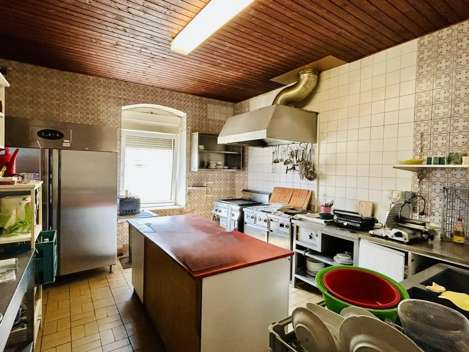Ehemalige Schule/Gaststätte mit Wohnhaus