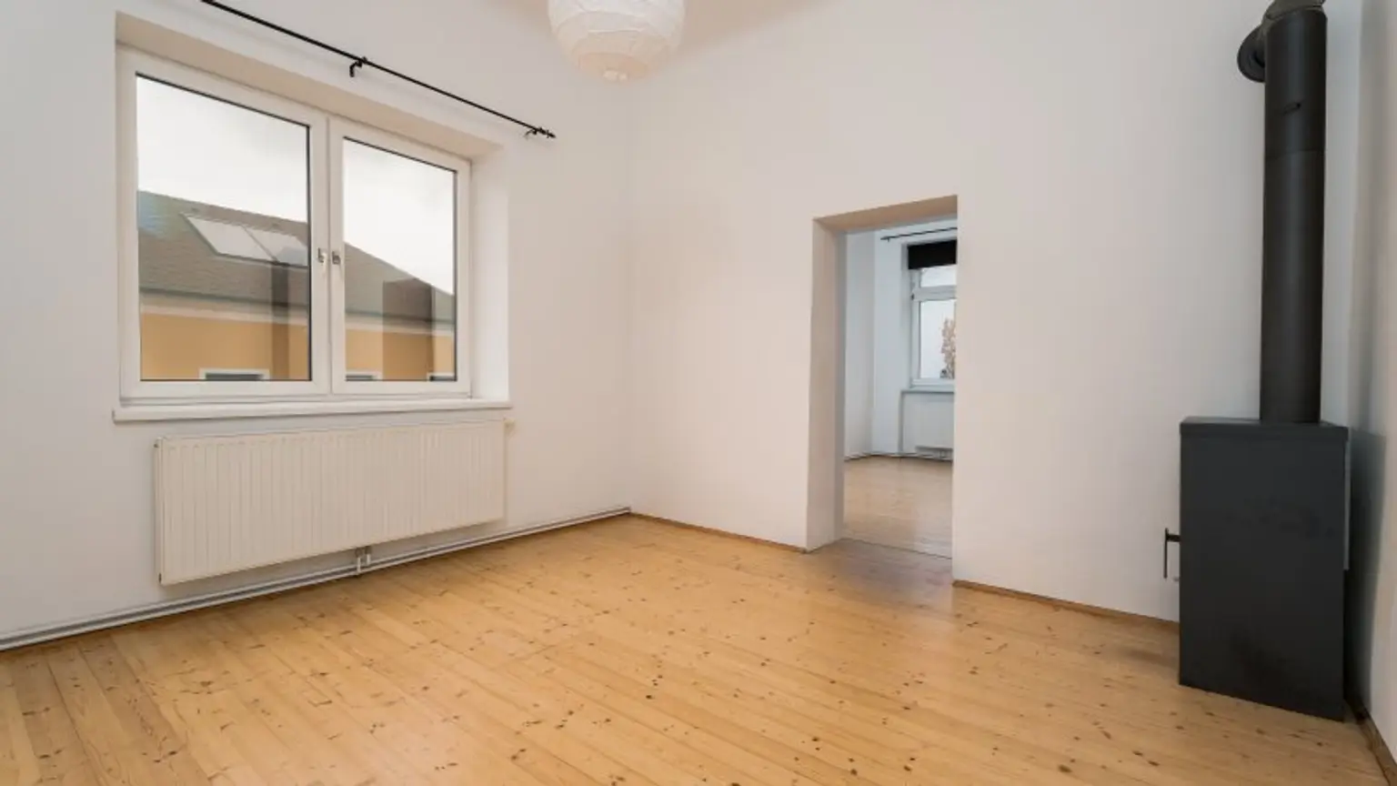 Sanierungsbedürftiges Ein / Zweifamilienhaus in Kerngebiet von Gänserndorf