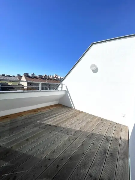 Sonnige 3,5-Zimmer Dachgeschoßwohnung mit Terrasse zu kaufen