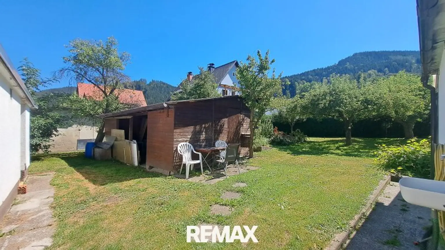 Bienenhaus und Garten