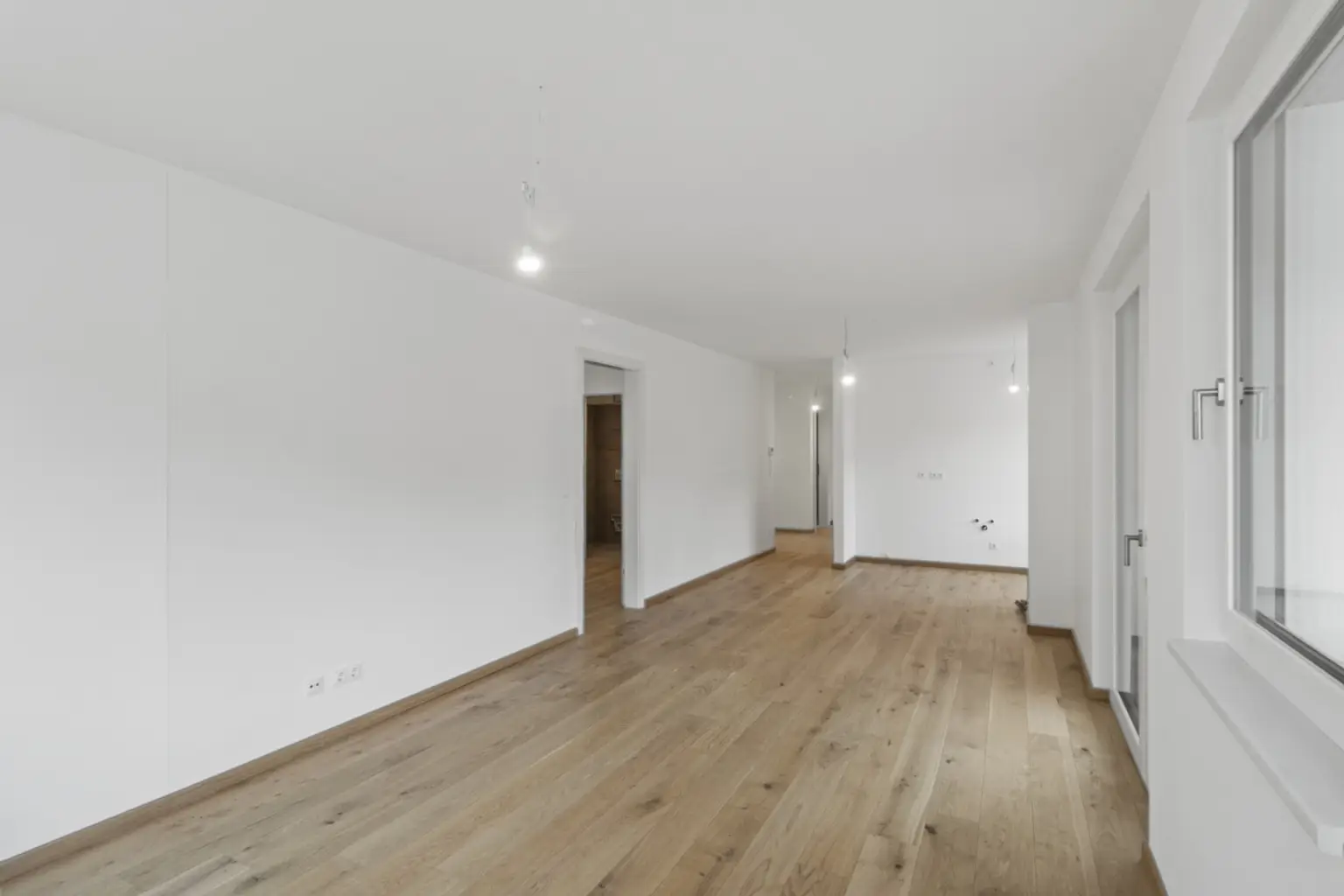 G | ++ NEU ++ EXKLUSIVE VIER Zimmer mit BALKON - Beste Lage! | Prima Service Immobilien