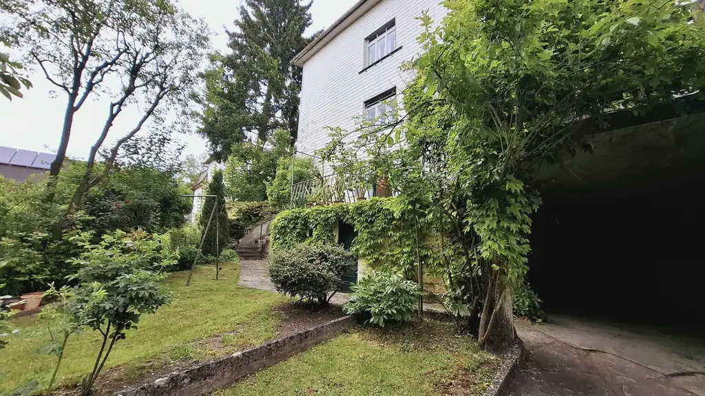 Charmantes Stadthaus in ruhiger Lage mit Potential