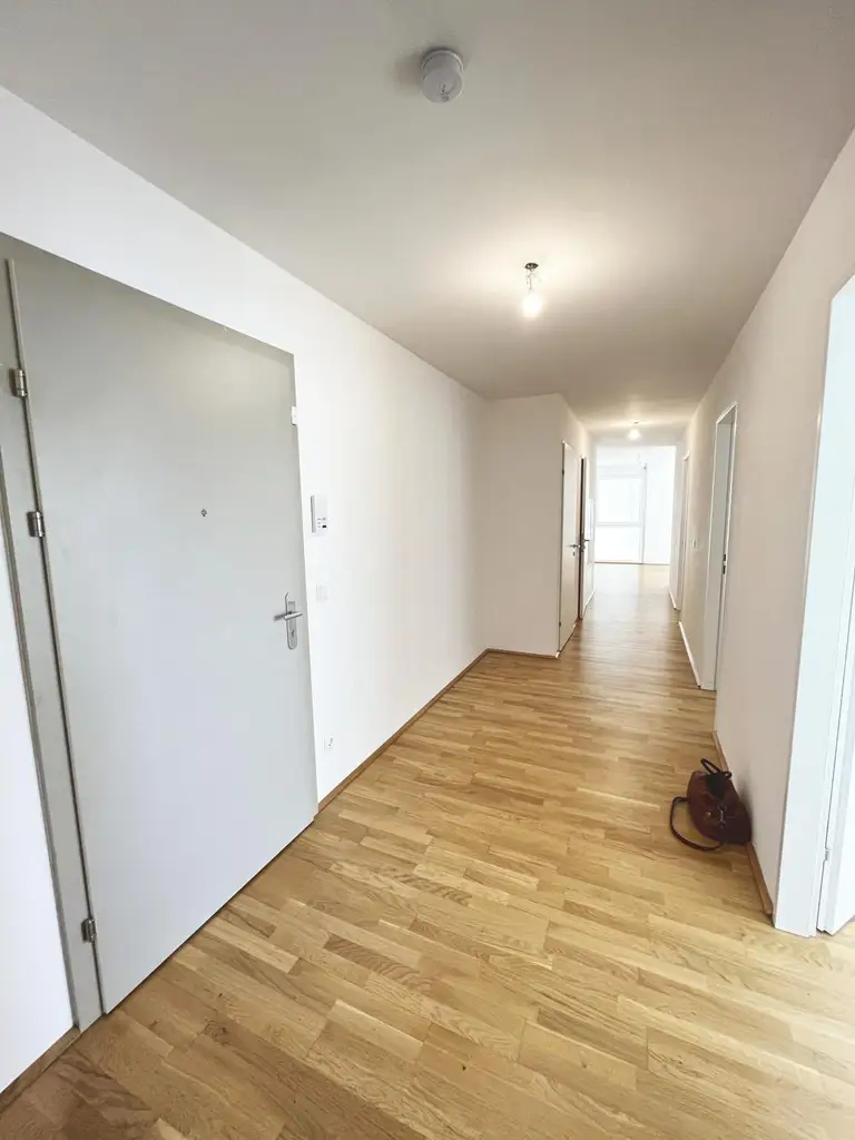 Q11 Leben in Simmering - 
Lichtdurchflutete Balkonwohnung mit 4 Zimmern und Deckenkühlung!