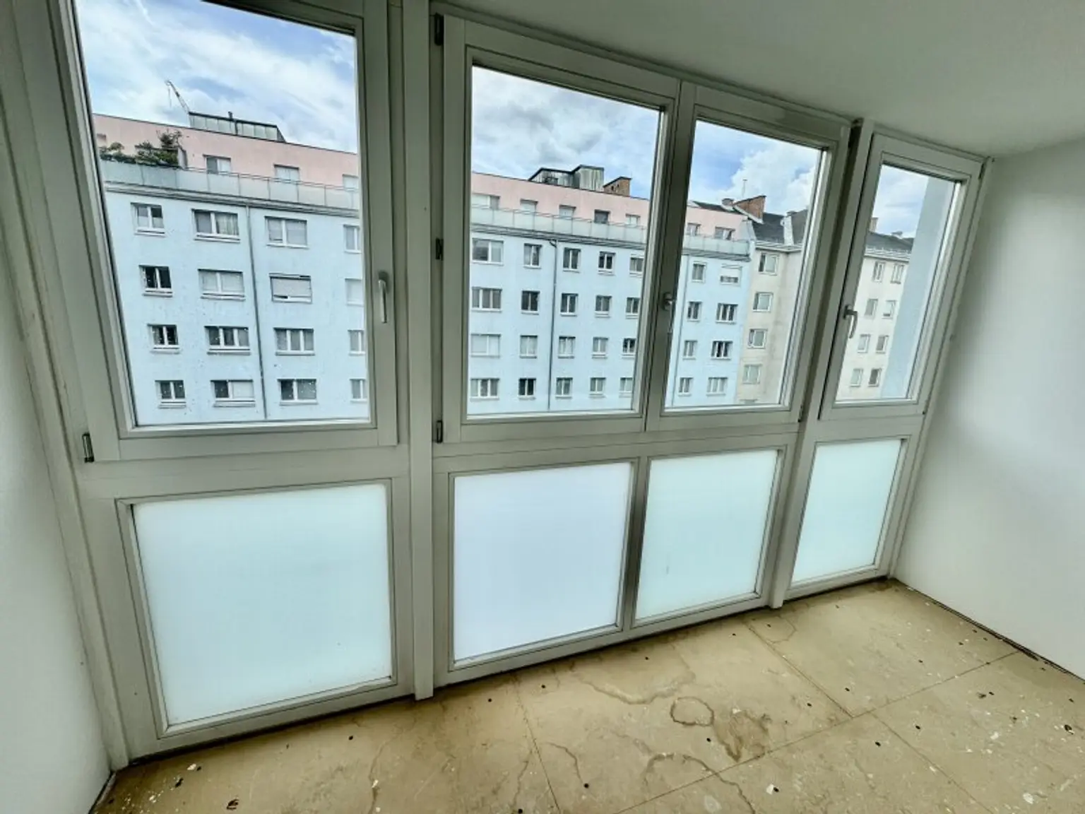 3 ZIMMER NEUBAUWOHNUNG MIT LOGGIA IN RUHELAGE DIREKT BEI DER DONAUINSEL