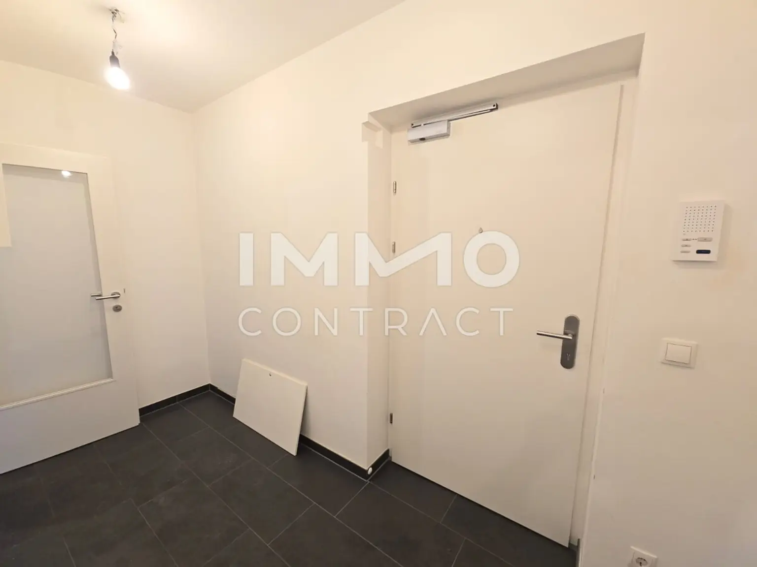 Zwei Zimmer Wohnung mit großem Balkon in ruhiger Innenhoflage, Dornschneidergasse 31 - Top 13