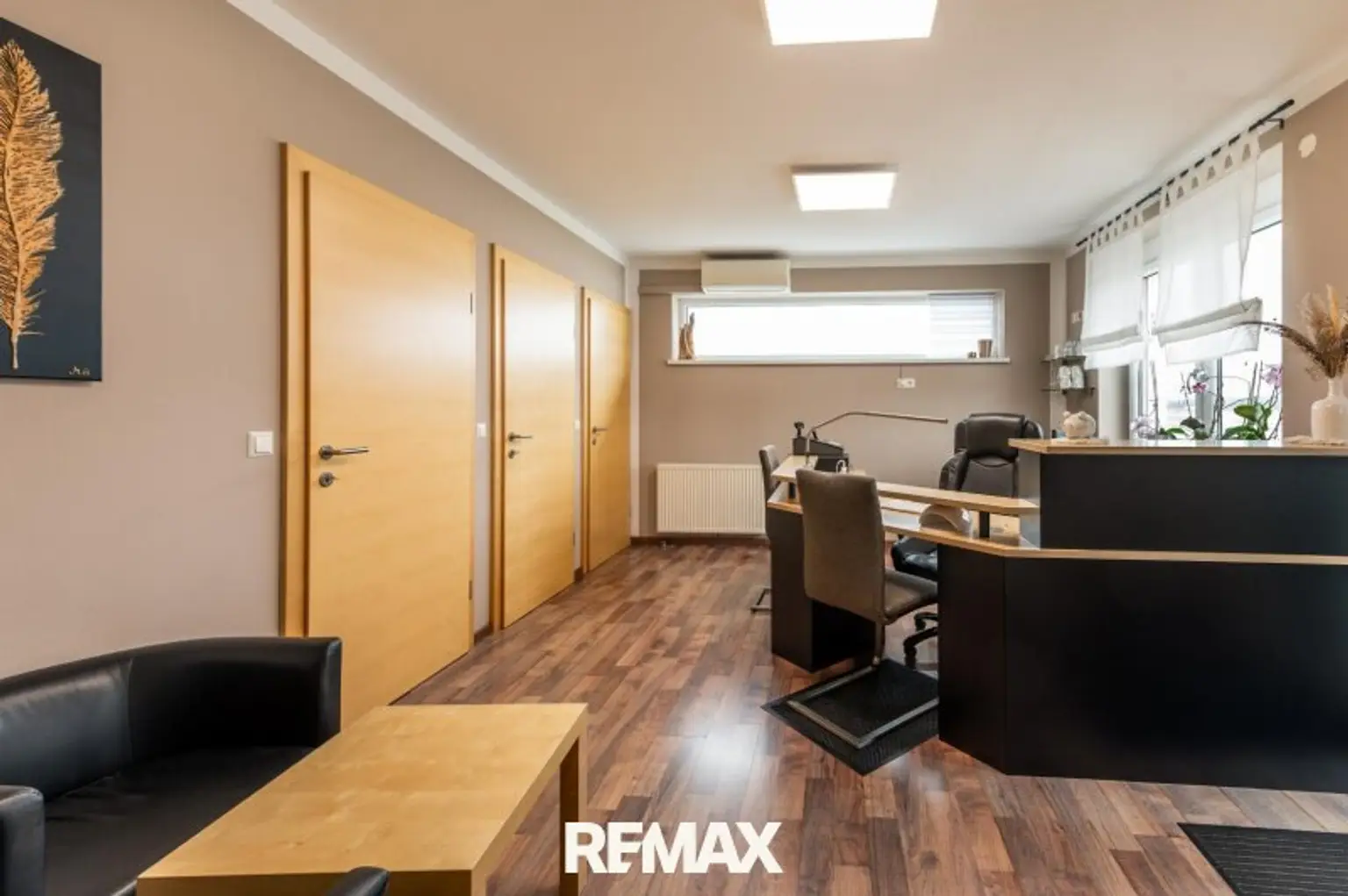 Büro EG