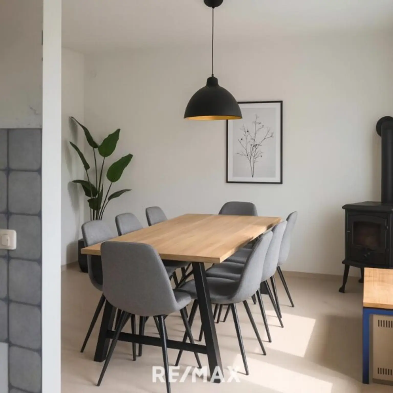 Esszimmer - Blick aus der Küche