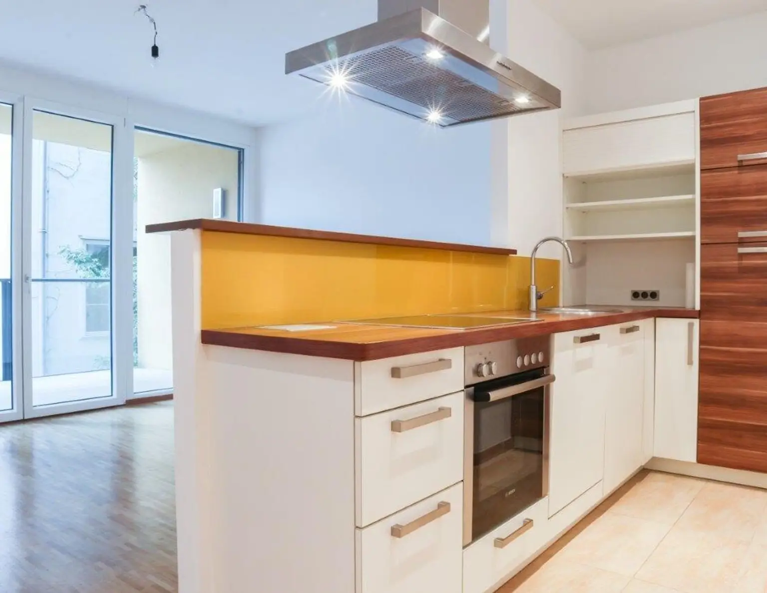 Graf Starhemberg-Gasse - Bezaubernde 2-Zimmer-Wohnung mit Loggia in den Innenhof