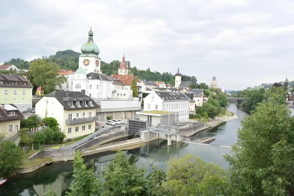 Gepflegtes Miethaus mit Ybbszugang