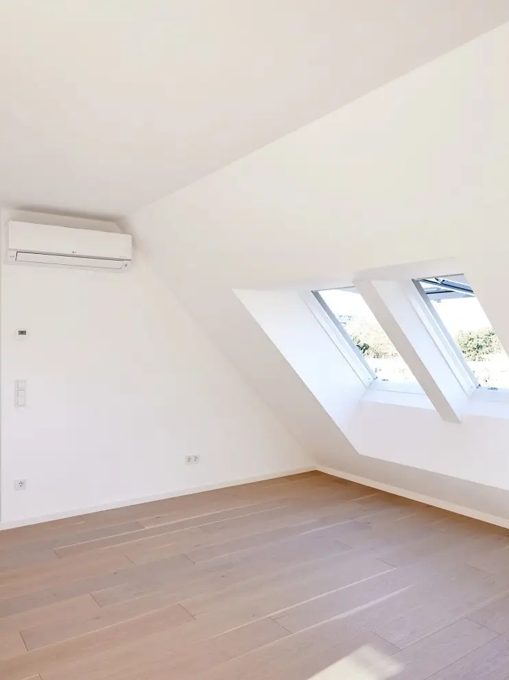 4-Zimmer-Dachgeschosswohnung mit Terrasse in idyllischer Grünlage 
nahe Donau - ERSTBEZUG!