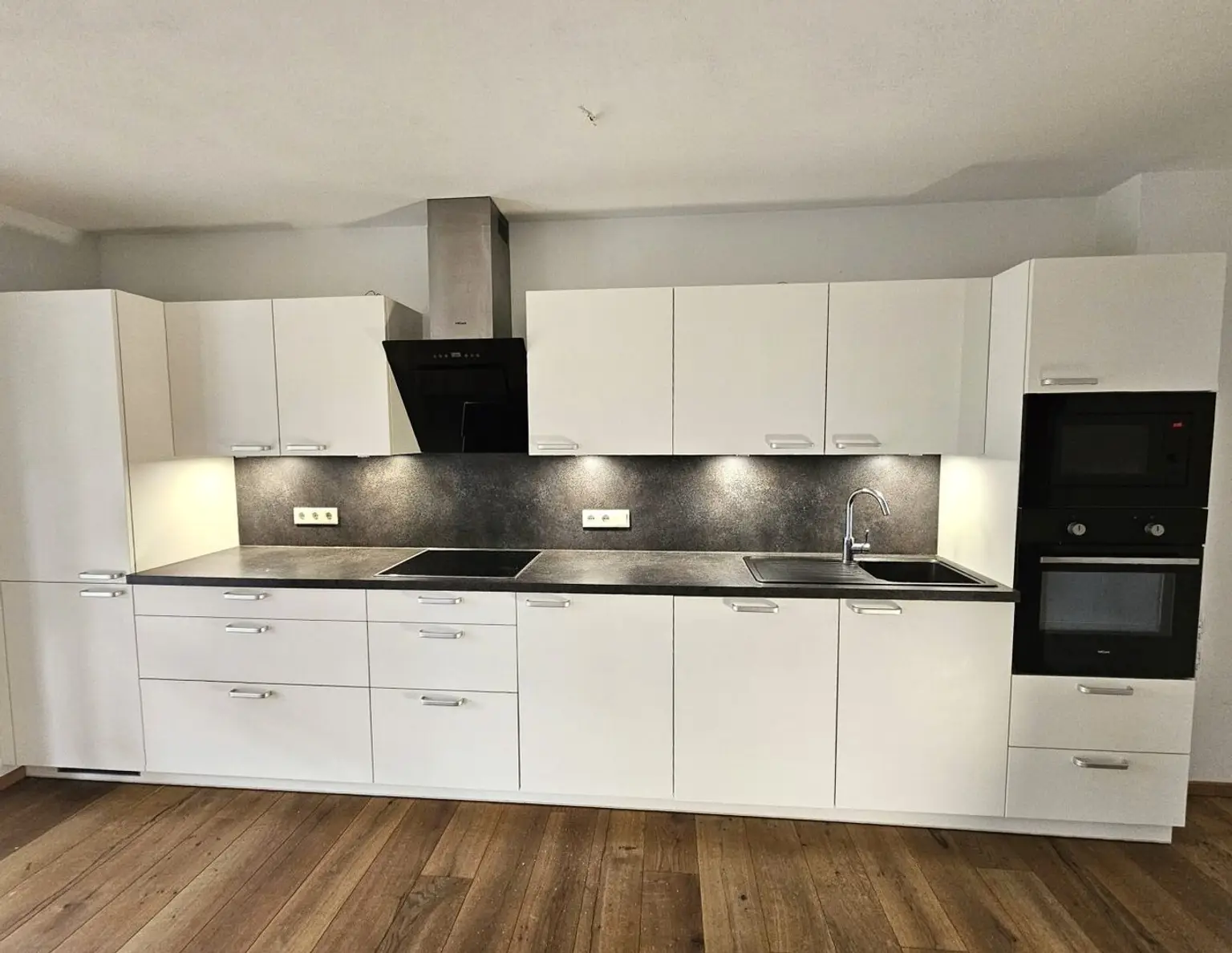 Wohnen, wo andere Urlaub machen - 2-Zimmer-Traumwohnung am Attersee mit Badeplatz