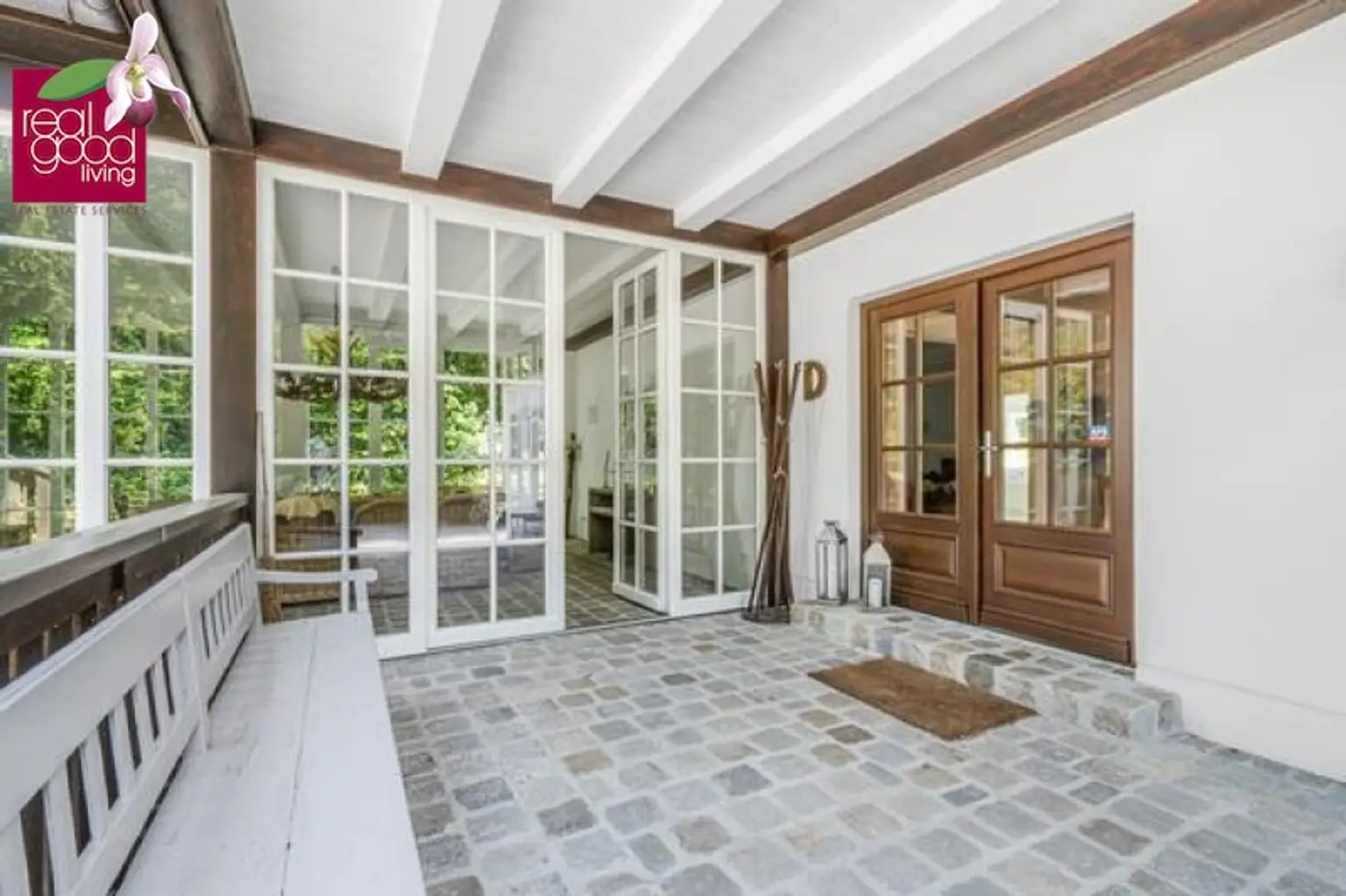 Zeitlose Eleganz im Wienerwald – Historische Villa mit Nebengebäuden  auf Traumgrundstück mit Outdoorpool und Waldsauna